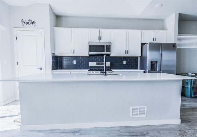 1116 Coyote Lane, Wiggins, CO 80654
