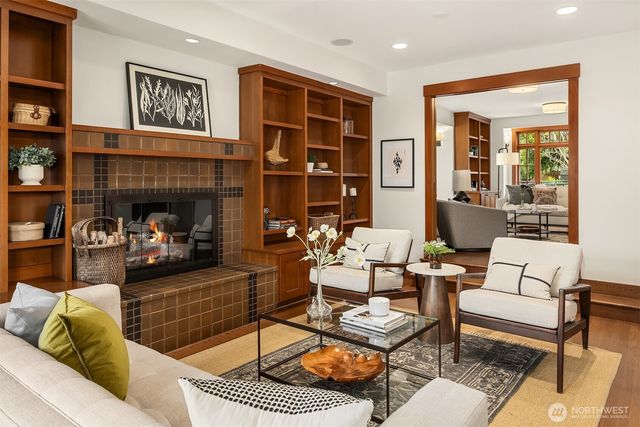 1632 35th Avenue, Seattle, WA 98122