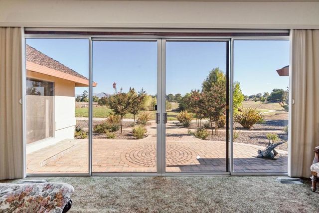 35 Rays Circle, Hollister, CA 95023