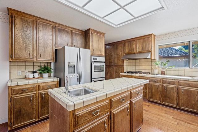 35 Rays Circle, Hollister, CA 95023