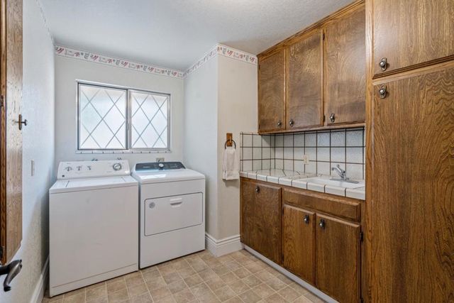 35 Rays Circle, Hollister, CA 95023