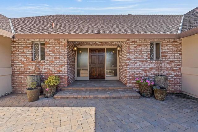 35 Rays Circle, Hollister, CA 95023