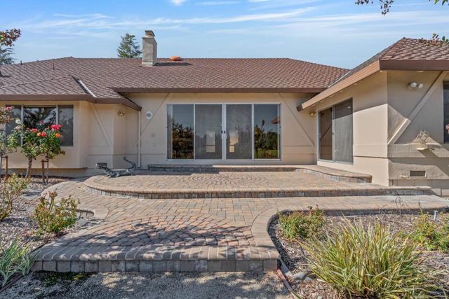 35 Rays Circle, Hollister, CA 95023