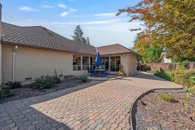 35 Rays Circle, Hollister, CA 95023