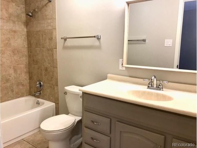 2285 E Noble St, Centennial, CO 80121
