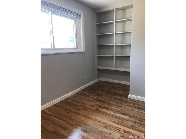 2285 E Noble St, Centennial, CO 80121