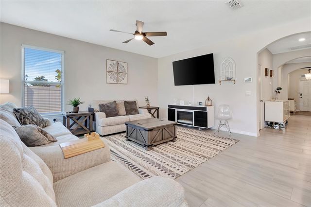 401 HALTER DRIVE, Apopka, FL 32712