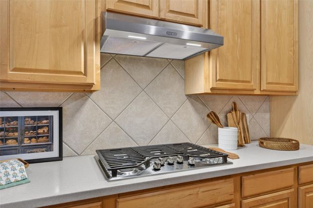 70 E Northcastle Circle, The Woodlands, TX 77384