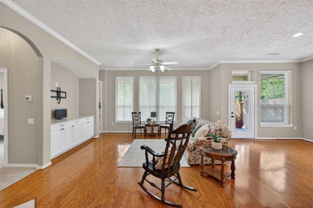 70 E Northcastle Circle, The Woodlands, TX 77384