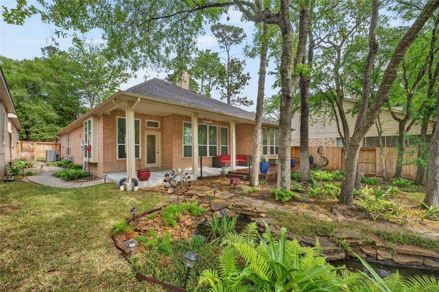 70 E Northcastle Circle, The Woodlands, TX 77384