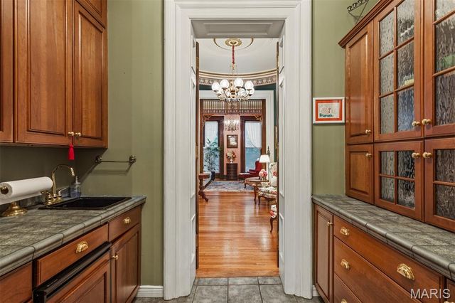 2012 Lafayette Avenue, St Louis, MO 63104