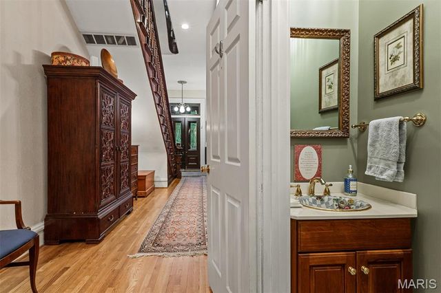 2012 Lafayette Avenue, St Louis, MO 63104