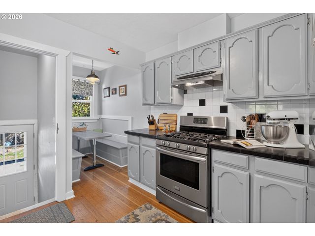3244 Ne 60TH Ave, Portland, OR 97213
