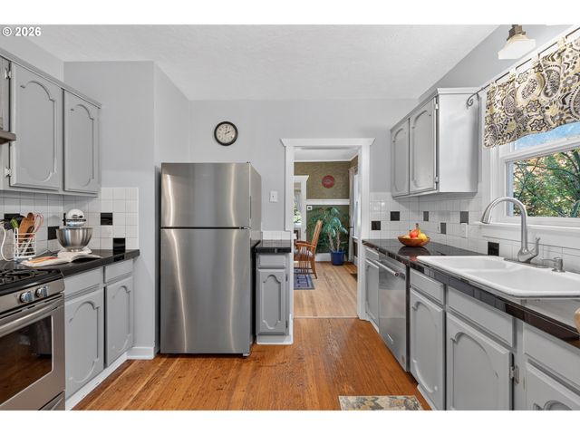 3244 Ne 60TH Ave, Portland, OR 97213