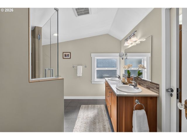 3244 Ne 60TH Ave, Portland, OR 97213