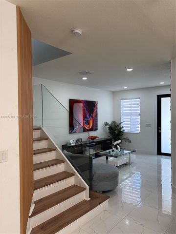 3409 W 92nd Pl, Hialeah, FL 33018