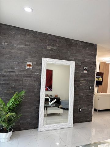 3409 W 92nd Pl, Hialeah, FL 33018