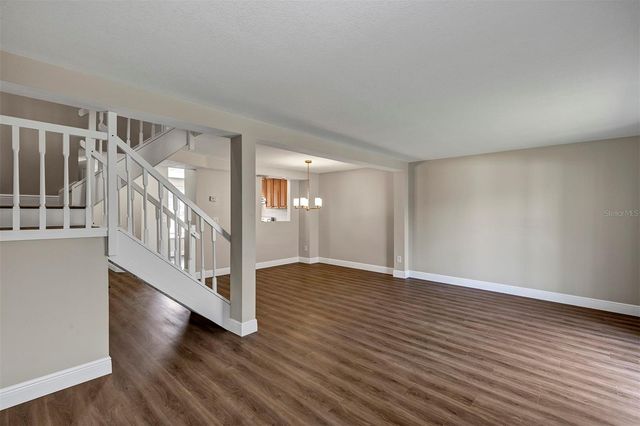 4904 SILVER OAKS VILLAGE C, Orlando, FL 32808