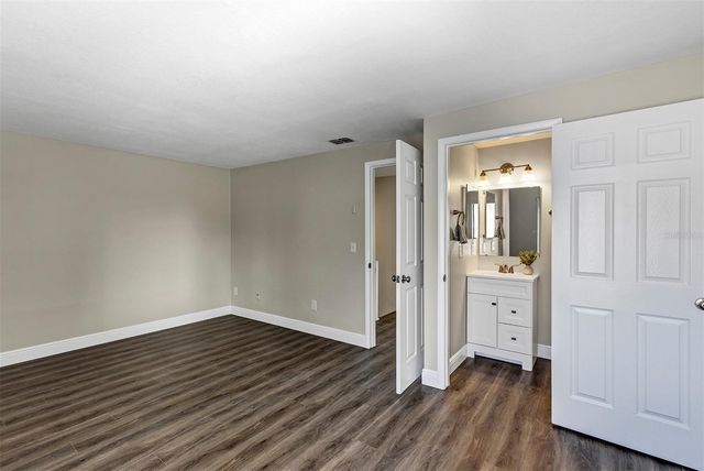 4904 SILVER OAKS VILLAGE C, Orlando, FL 32808