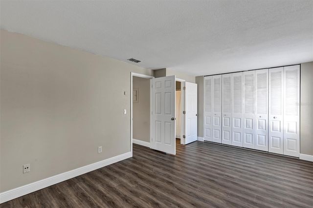 4904 SILVER OAKS VILLAGE C, Orlando, FL 32808