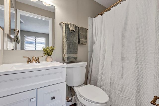 4904 SILVER OAKS VILLAGE C, Orlando, FL 32808