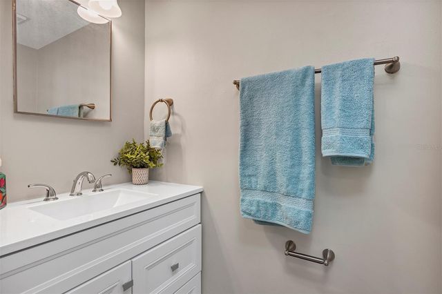 4904 SILVER OAKS VILLAGE C, Orlando, FL 32808