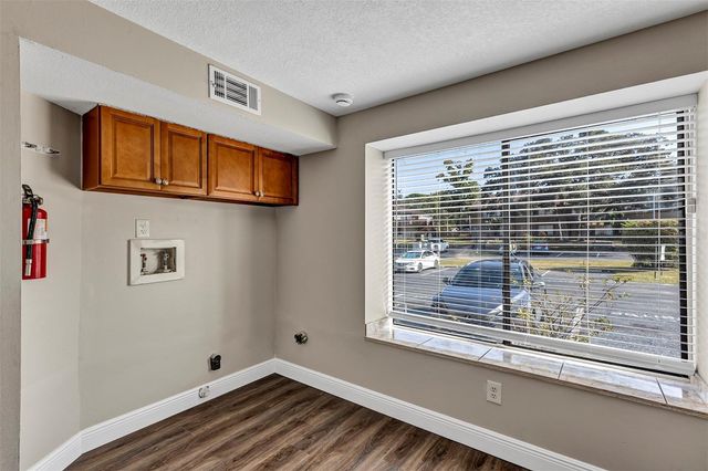 4904 SILVER OAKS VILLAGE C, Orlando, FL 32808