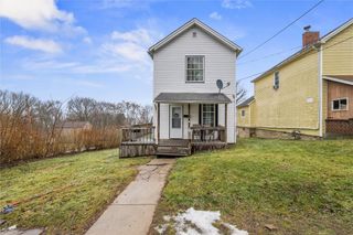227 Smithfield St, Union Twp, PA 16101