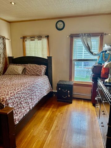 9 Newhall Street 1, Lowell, MA 01852