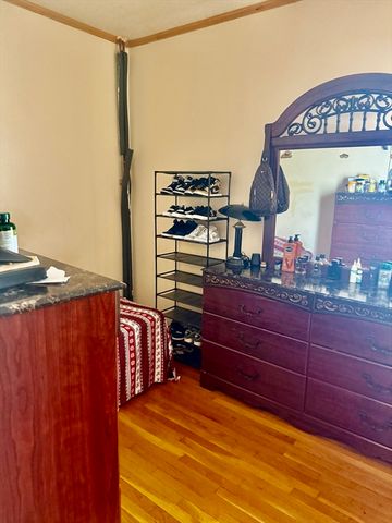 9 Newhall Street 1, Lowell, MA 01852