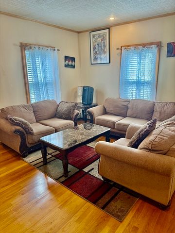 9 Newhall Street 1, Lowell, MA 01852