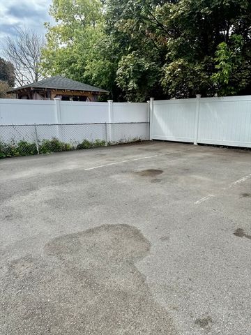 9 Newhall Street 1, Lowell, MA 01852