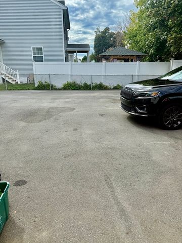 9 Newhall Street 1, Lowell, MA 01852