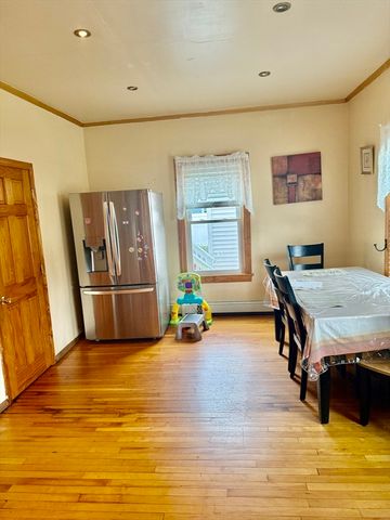 9 Newhall Street 1, Lowell, MA 01852