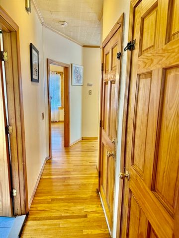 9 Newhall Street 1, Lowell, MA 01852