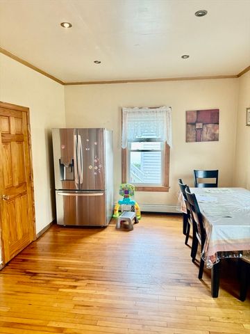 9 Newhall Street 1, Lowell, MA 01852