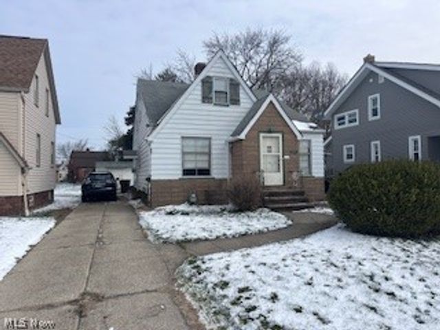 6814 Dartworth Drive, Parma, OH 44129