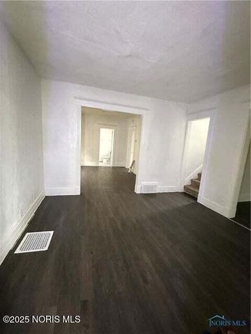 1821 Ridgewood Avenue, Toledo, OH 43608