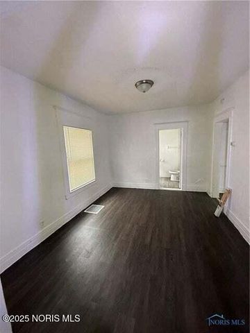 1821 Ridgewood Avenue, Toledo, OH 43608