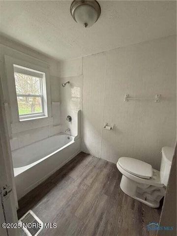 1821 Ridgewood Avenue, Toledo, OH 43608