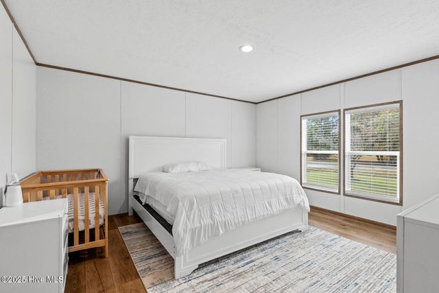 292 Sand Ridge Road, Beulaville, NC 28518