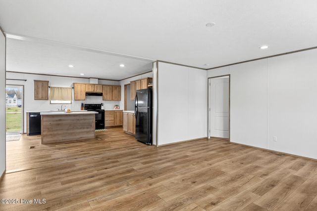 292 Sand Ridge Road, Beulaville, NC 28518