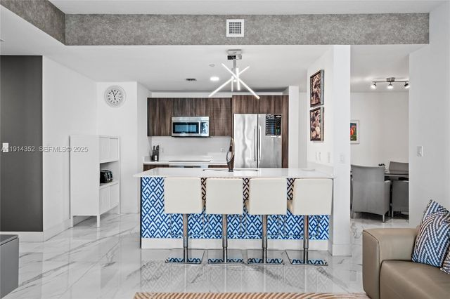 488 NE 18th St 4309, Miami, FL 33132