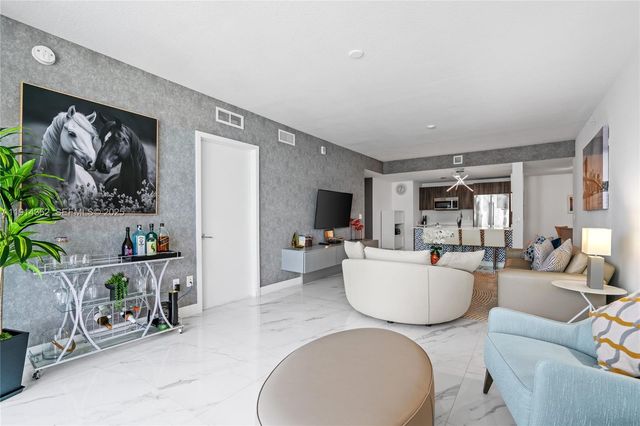 488 NE 18th St 4309, Miami, FL 33132