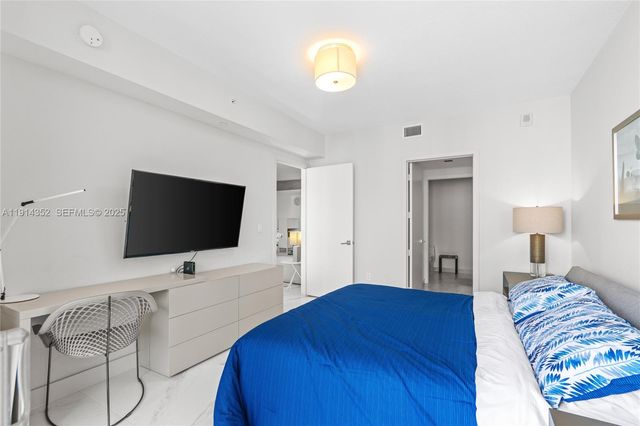 488 NE 18th St 4309, Miami, FL 33132