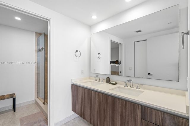 488 NE 18th St 4309, Miami, FL 33132