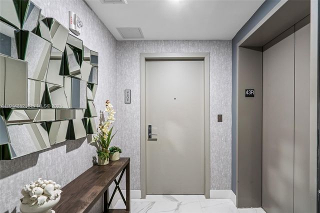 488 NE 18th St 4309, Miami, FL 33132