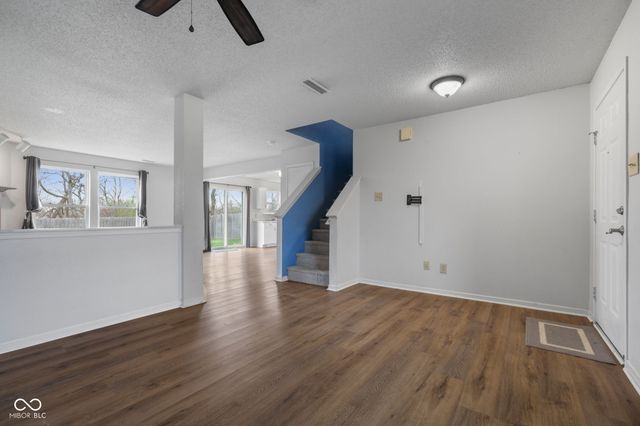 9116 Centenary Court, Camby, IN 46113