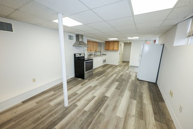 1026 Chestnut St B, Newton, MA 02464