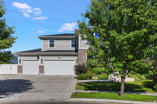 1319 W 650 S, Syracuse, UT 84075